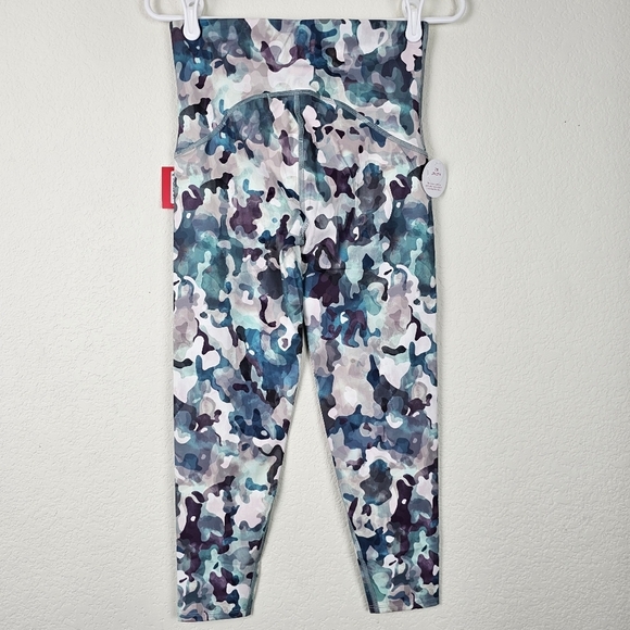 SPANX BOTTY BOOST ACTIVE 7/8 LEGGINGS CAMOUFLAGE - Picture 3 of 10